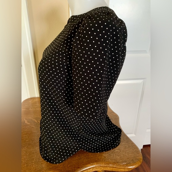 LN LOFT TOP. BLACK W/WHITE POLKA DOTS. IT FITS AS A M EVEN THOUGH IT SAYS S. - Picture 3 of 8